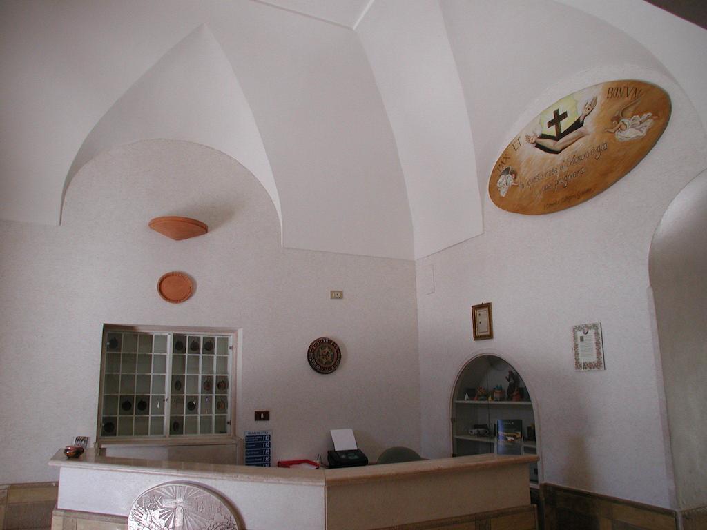 Eremo Hotel Casa Del Sorriso Эриче Экстерьер фото