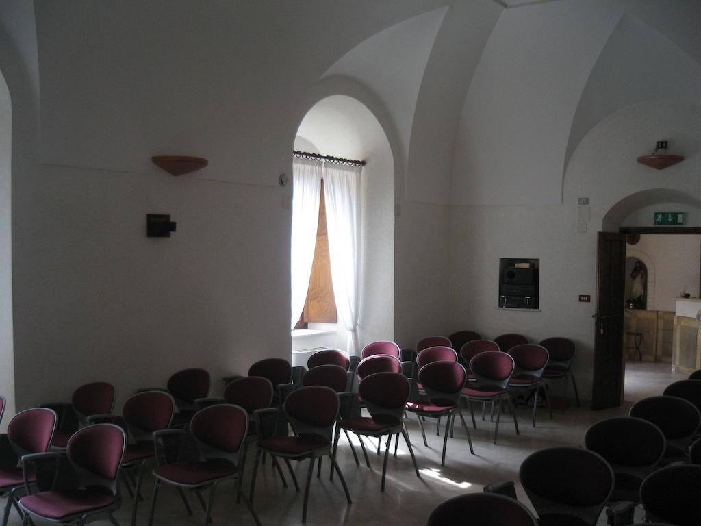 Eremo Hotel Casa Del Sorriso Эриче Экстерьер фото