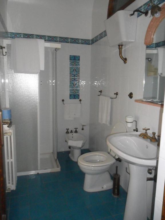 Eremo Hotel Casa Del Sorriso Эриче Номер фото